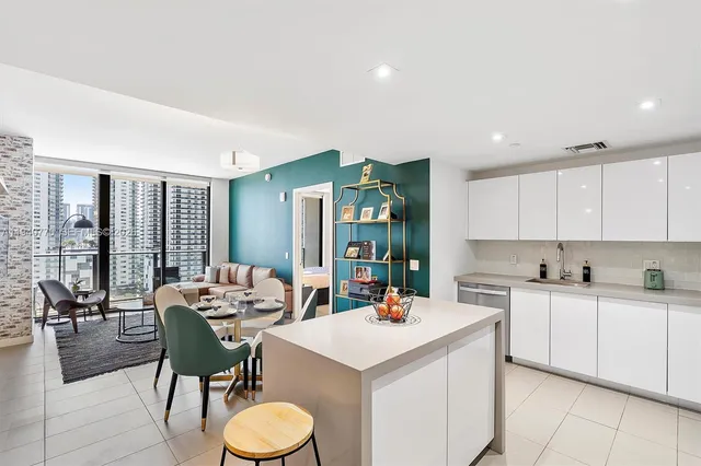 $3,500 | 1600 Northeast 1st Avenue, Unit 1208, Miami, FL 33132