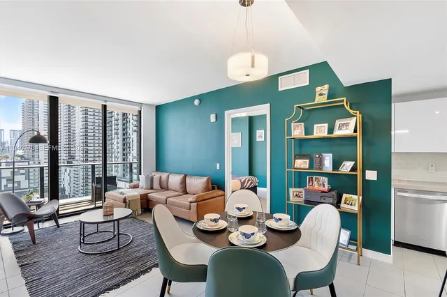 $3,500 | 1600 Northeast 1st Avenue, Unit 1208, Miami, FL 33132