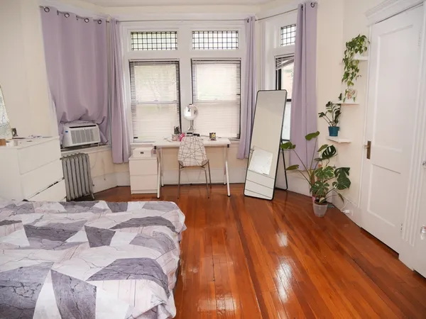 $2,650 | 229 St Paul Street, Unit 1, Brookline, MA 02446
