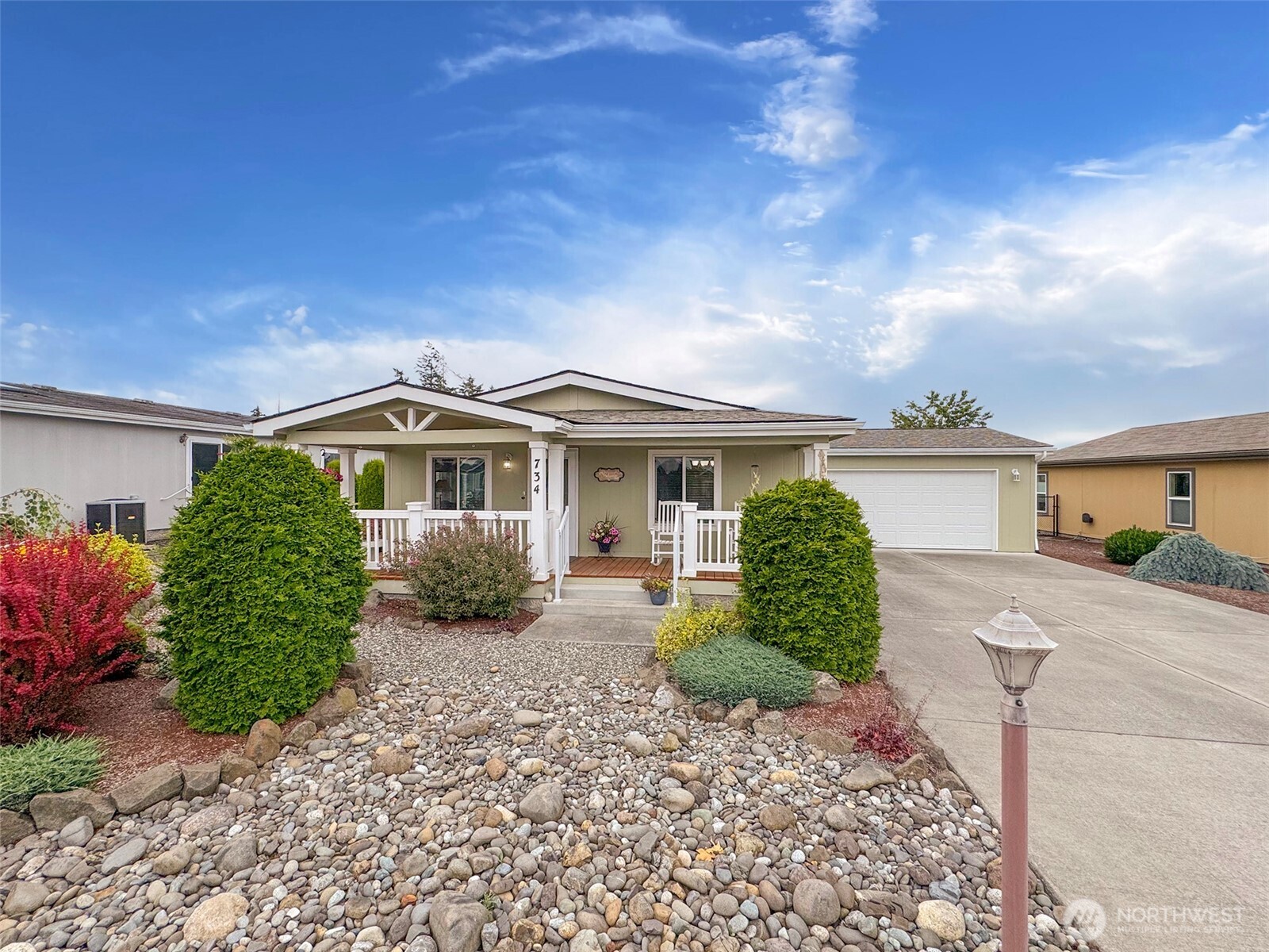 734 West Heritage Loop Sequim, WA 98382 - Photo 1 of 40