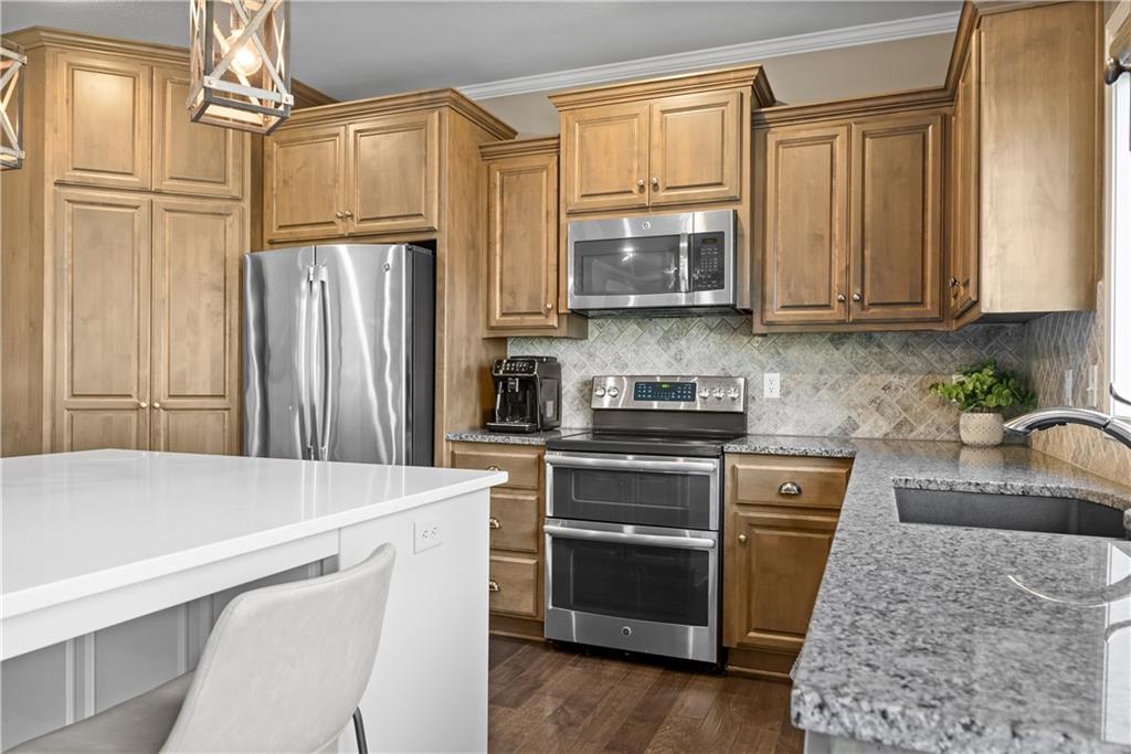 2322 Southwest River Trail Road Lee's Summit, MO 64082 - Photo 19 of 59