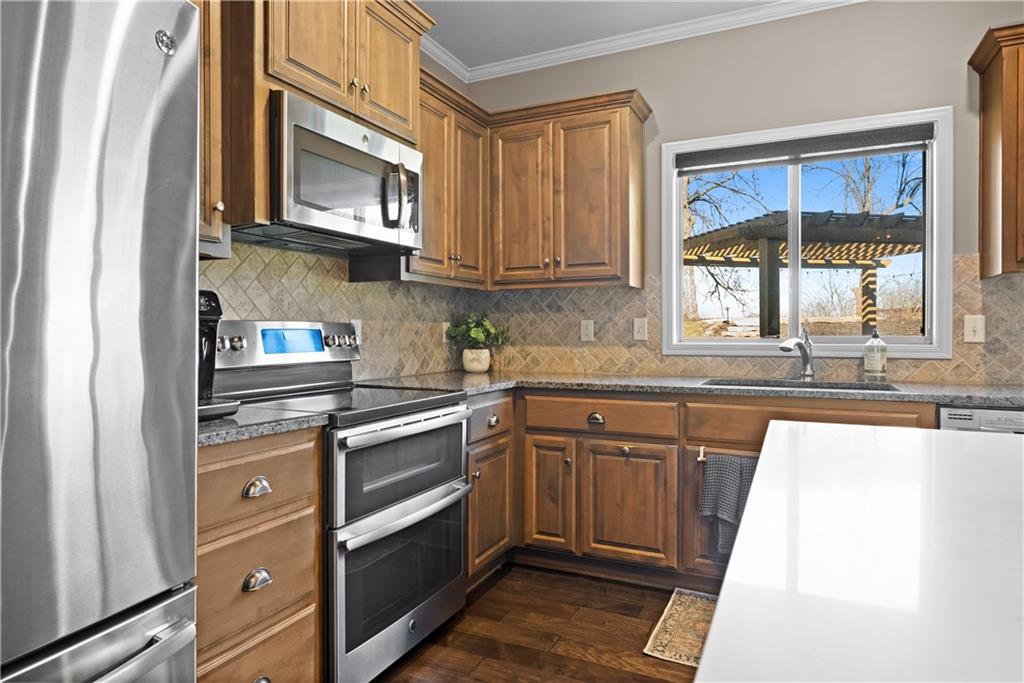 2322 Southwest River Trail Road Lee's Summit, MO 64082 - Photo 21 of 59