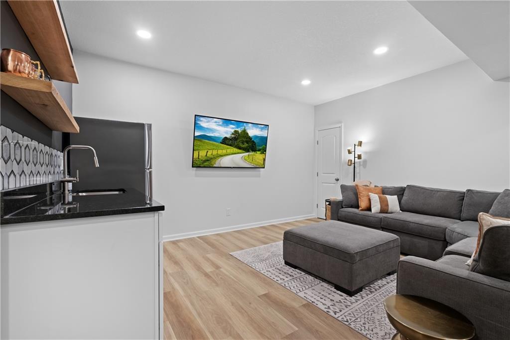 2322 Southwest River Trail Road Lee's Summit, MO 64082 - Photo 37 of 59