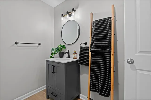 $575,000 | 2322 Southwest River Trail Road, Lee's Summit, MO 64082