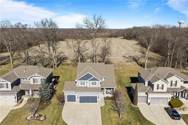 $575,000 | 2322 Southwest River Trail Road, Lee's Summit, MO 64082
