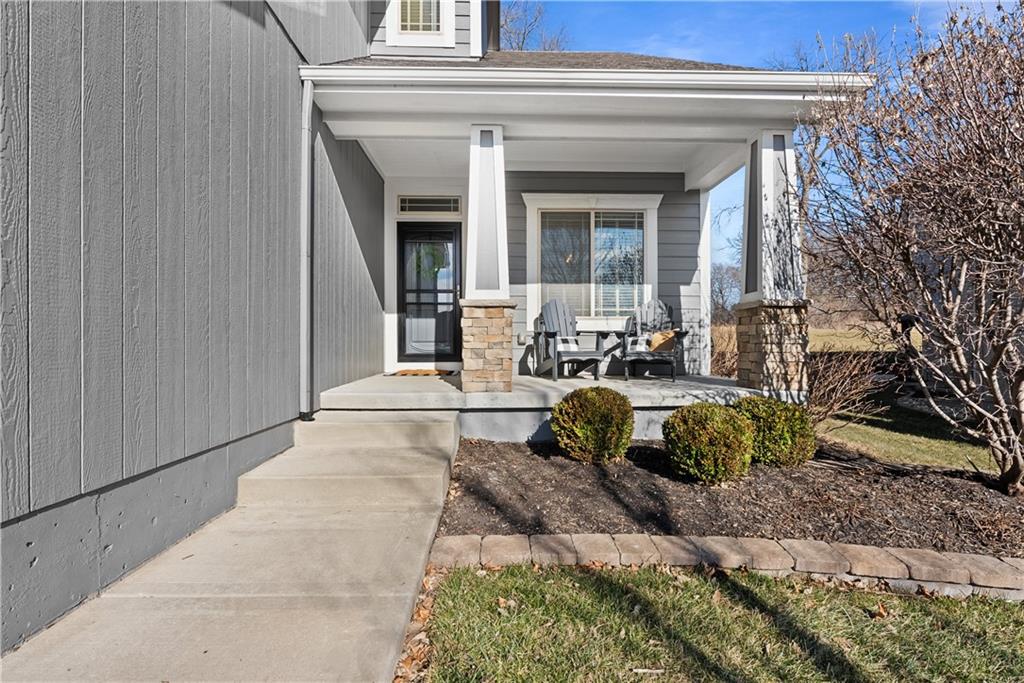 2322 Southwest River Trail Road Lee's Summit, MO 64082 - Photo 8 of 59