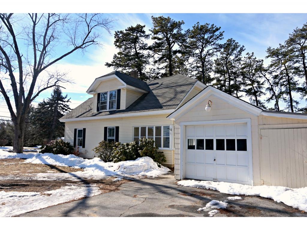55 Pembroke Road Concord, NH 03301 - Photo 2 of 15