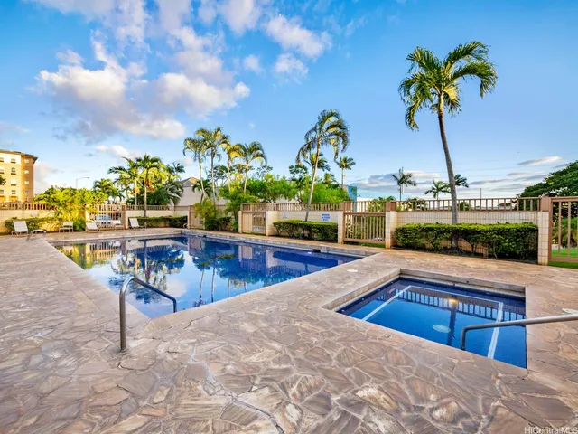 $322,500 | 1060 Kamehameha Highway, Unit 3302B, Pearl City, HI 96782