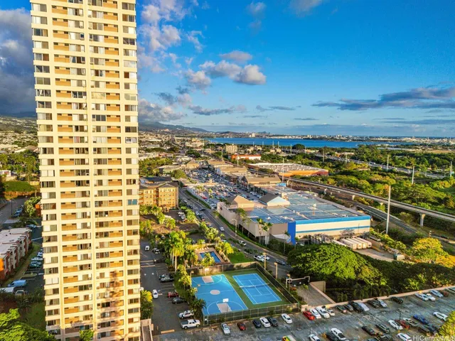 $322,500 | 1060 Kamehameha Highway, Unit 3302B, Pearl City, HI 96782