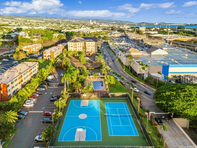 $322,500 | 1060 Kamehameha Highway, Unit 3302B, Pearl City, HI 96782