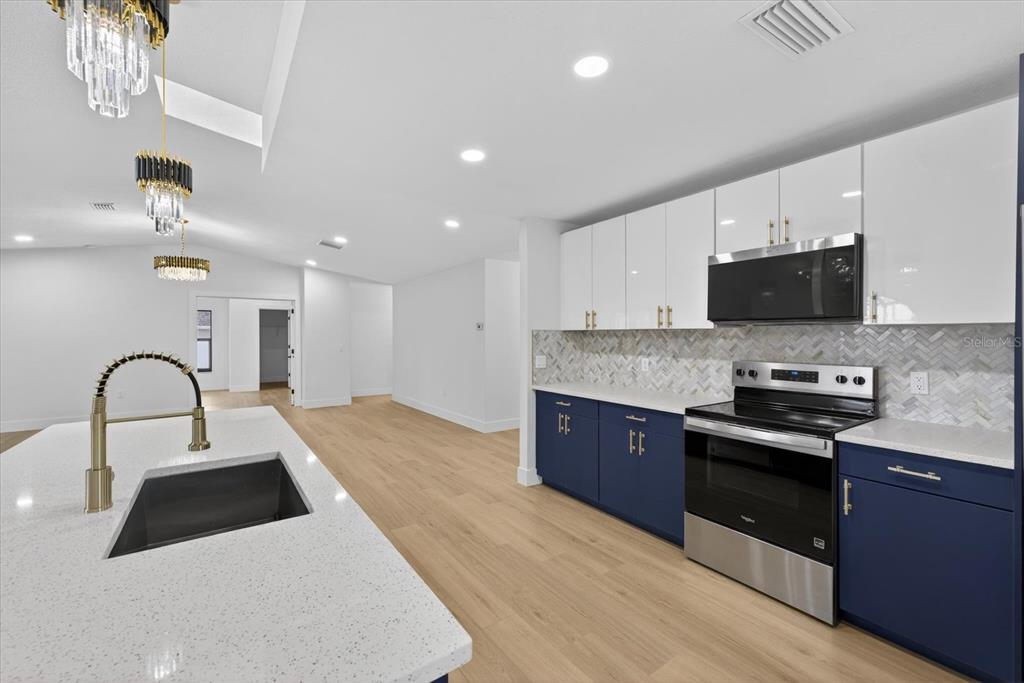 8169 Berkeley Manor Boulevard Spring Hill, FL 34606 - Photo 18 of 67