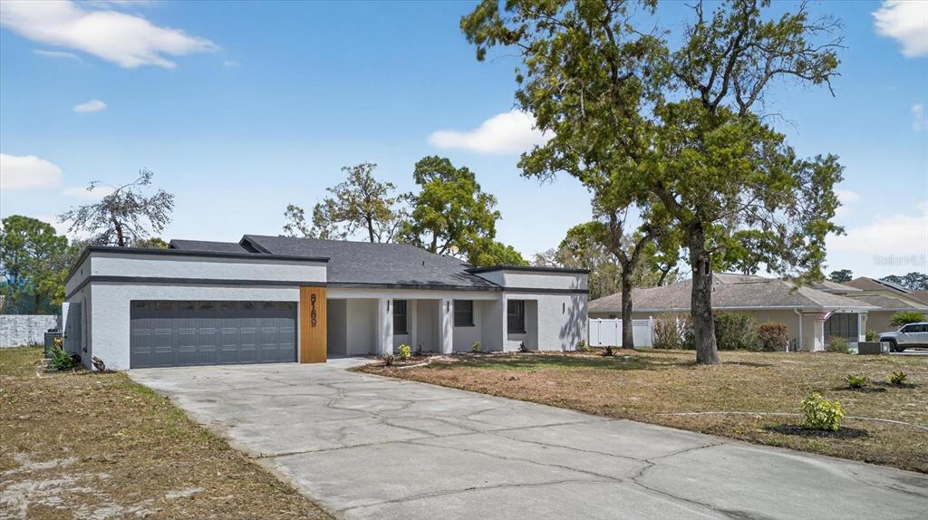 8169 Berkeley Manor Boulevard Spring Hill, FL 34606 - Photo 2 of 67