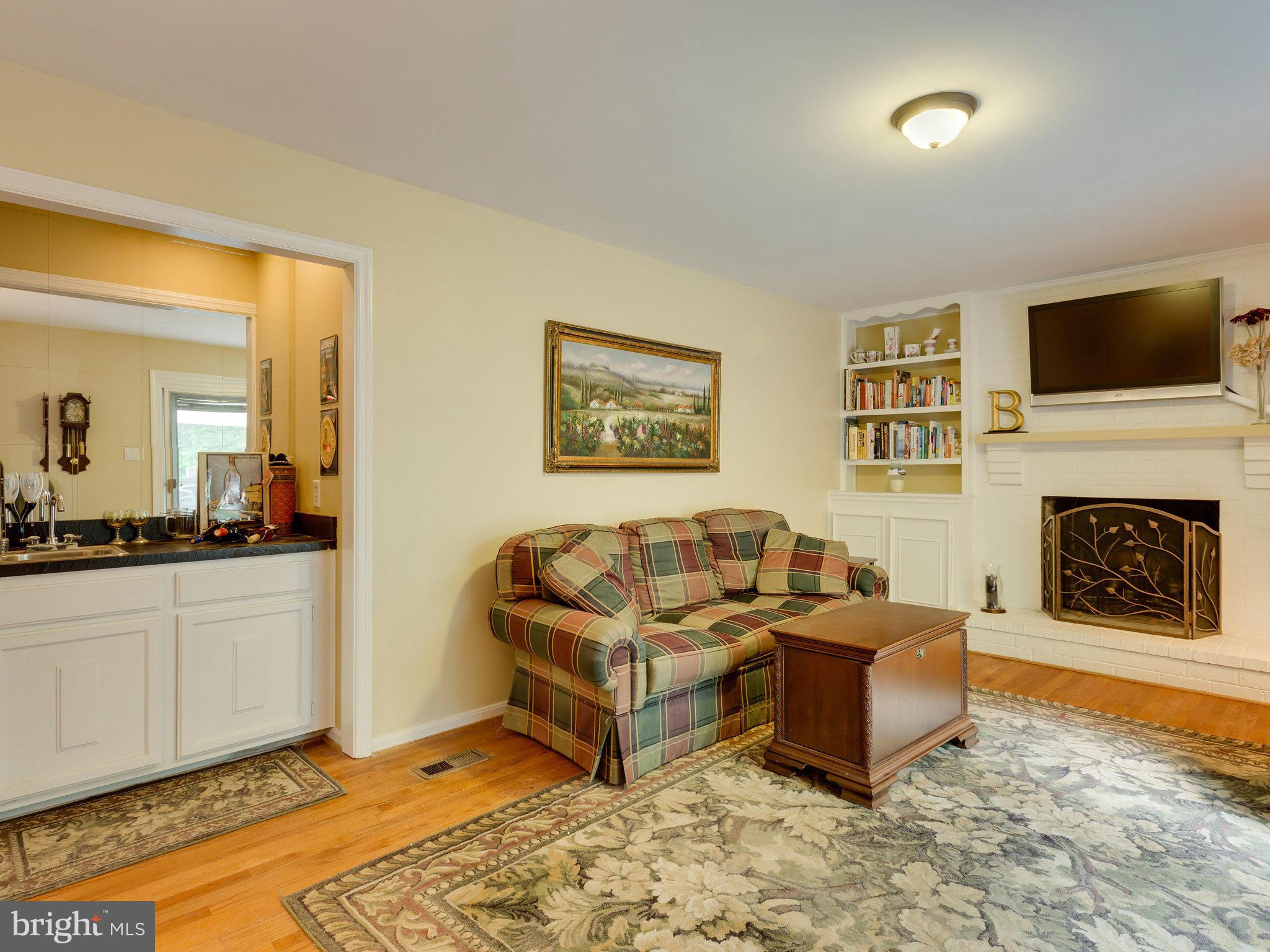 8141 Viola Street Springfield, VA 22152 - Photo 14 of 30 Family Room