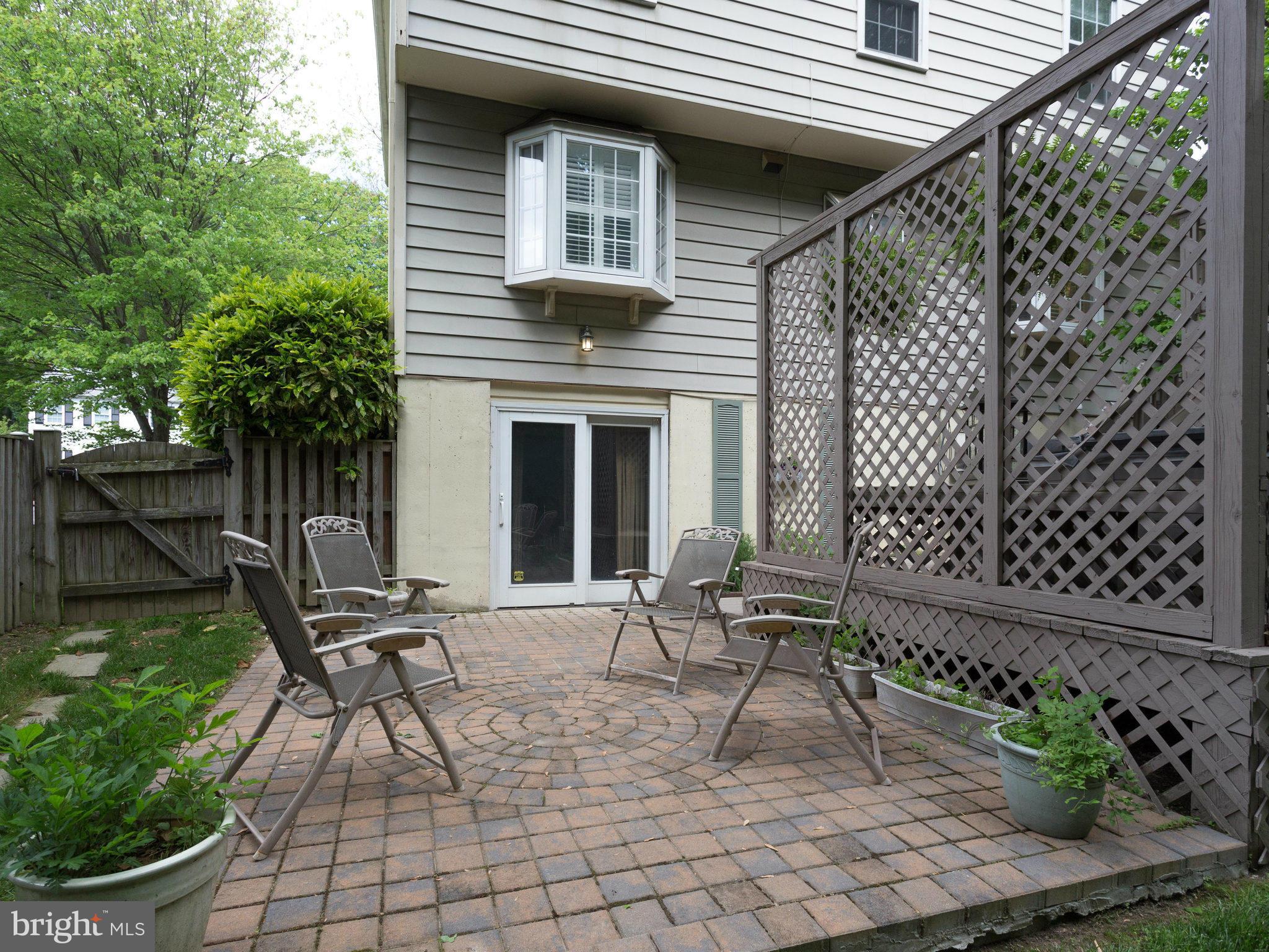 8141 Viola Street Springfield, VA 22152 - Photo 29 of 30 Exterior (Rear)