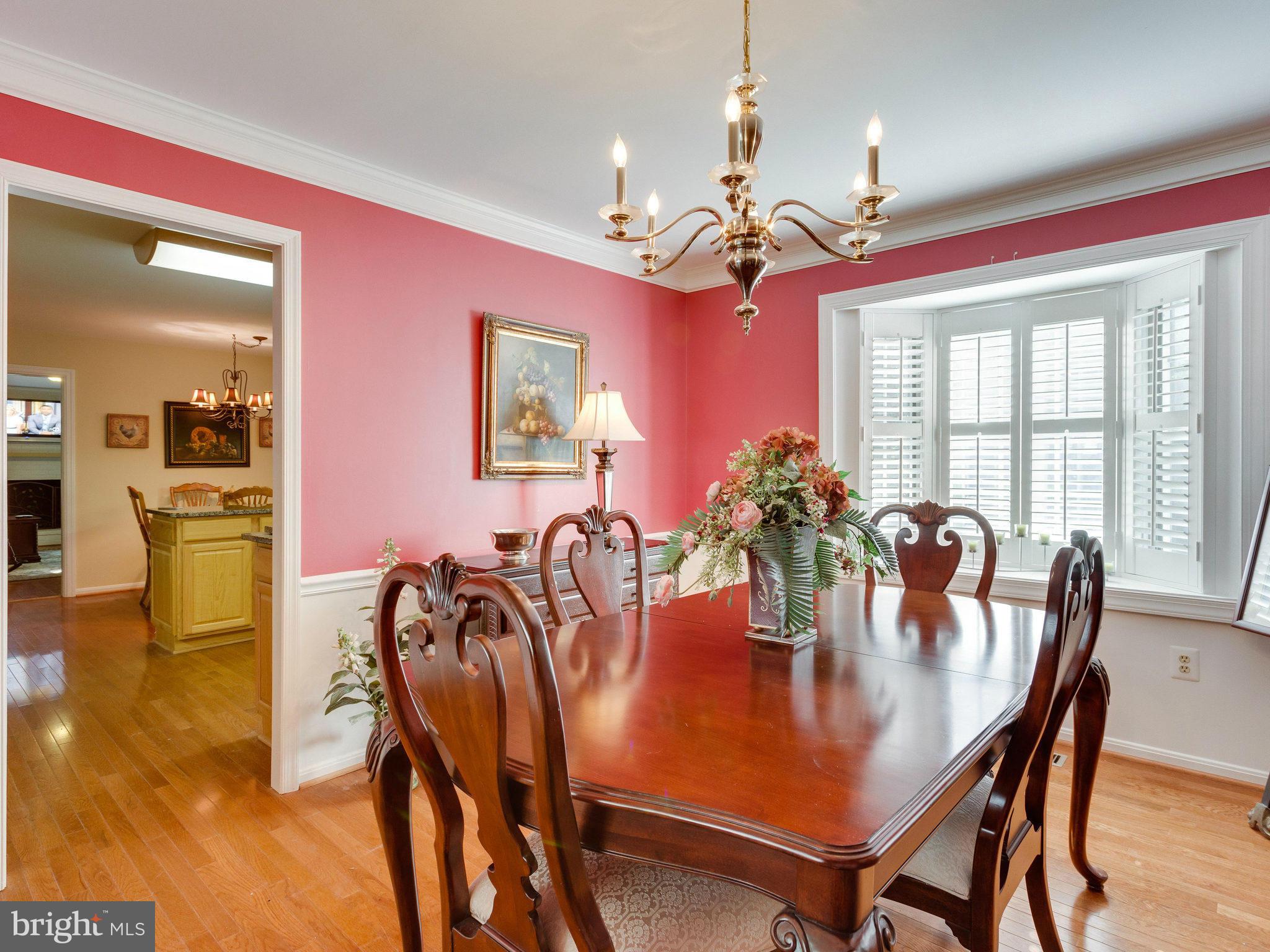 8141 Viola Street Springfield, VA 22152 - Photo 6 of 30 Dining Room