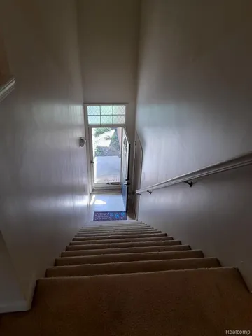 $1,950 | 14474 Shadywood Drive, Sterling Heights, MI 48312