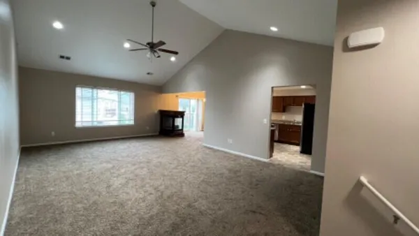 $1,850 | 14474 Shadywood Drive, Sterling Heights, MI 48312