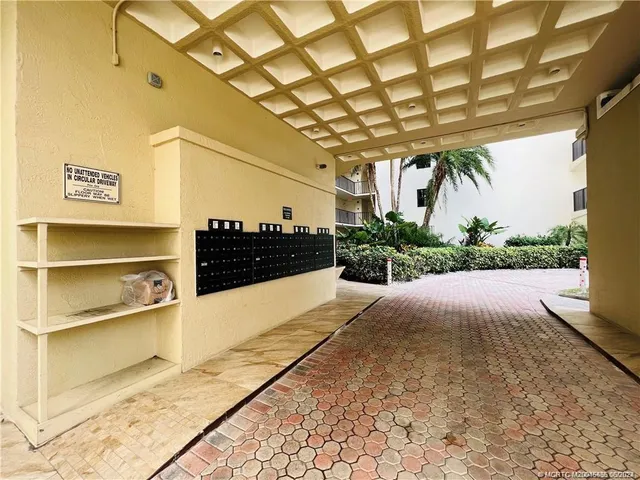 $4,000 | 10044 South Ocean Drive, Unit 1005, Jensen Beach, FL 34957