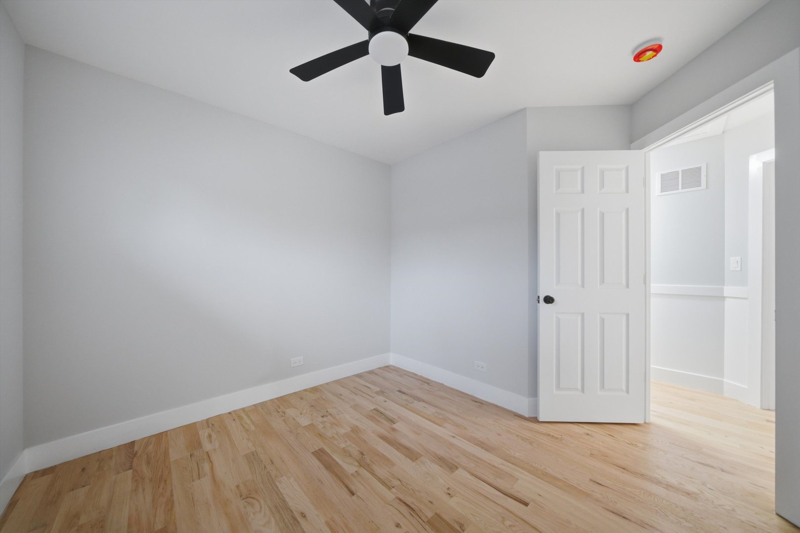 1327 South Wolf Road Hillside, IL 60162 - Photo 11 of 26 Gallery Image 11