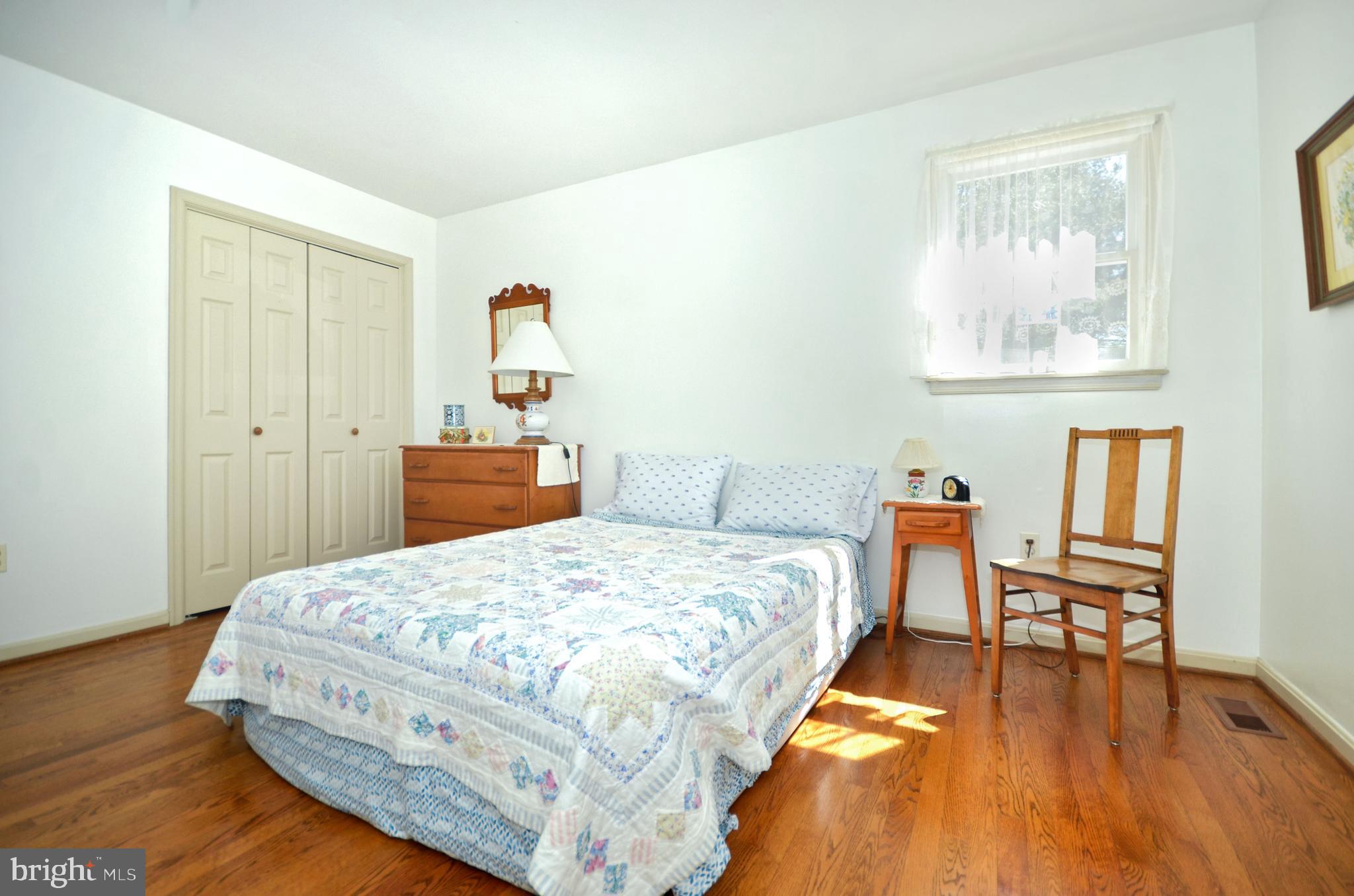12917 Gent Road Reisterstown, MD 21136 - Photo 25 of 37 Bedroom 3 with hardwood floors
