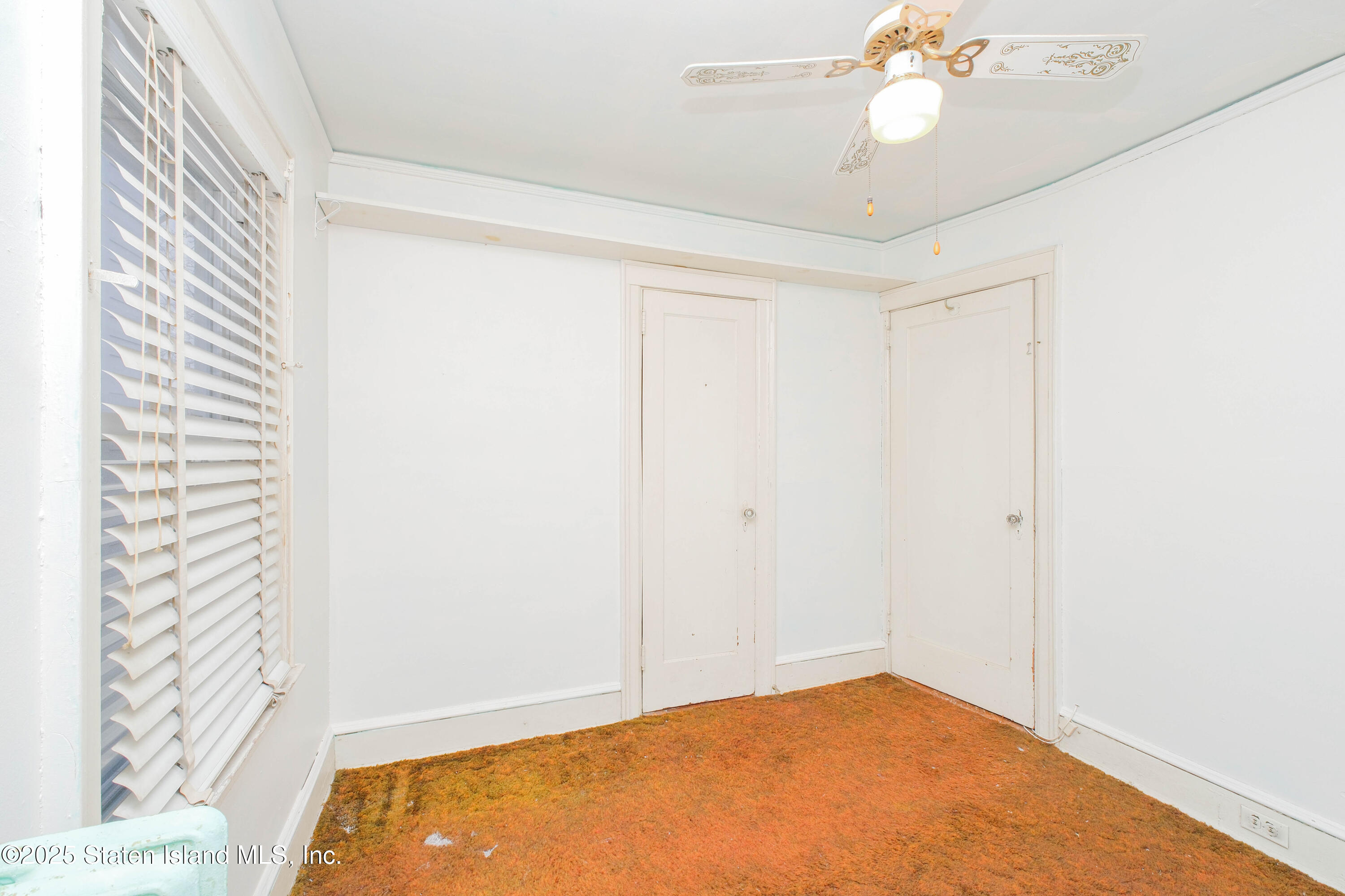 458 Watchogue Road Staten Island, NY 10314 - Photo 22 of 40 .