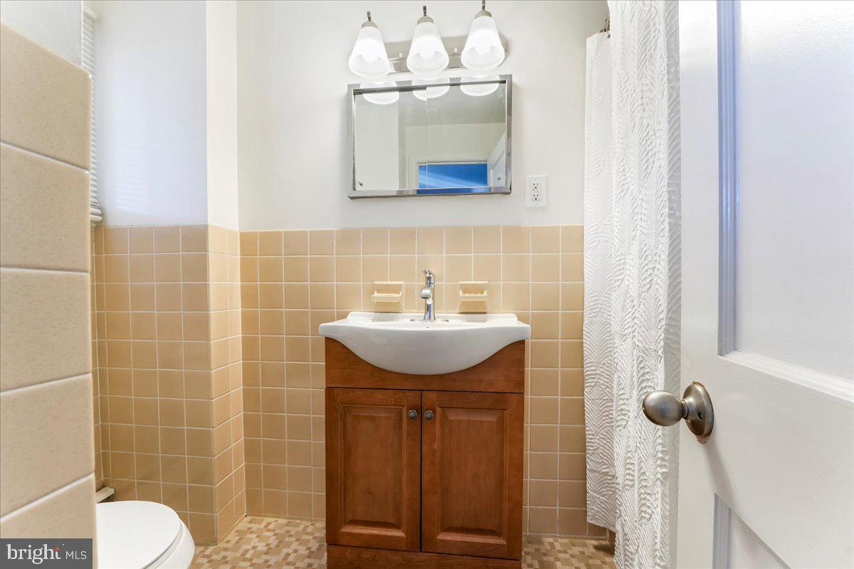 601 Crum Creek Road Media, PA 19063 - Photo 34 of 49 Hall Bath