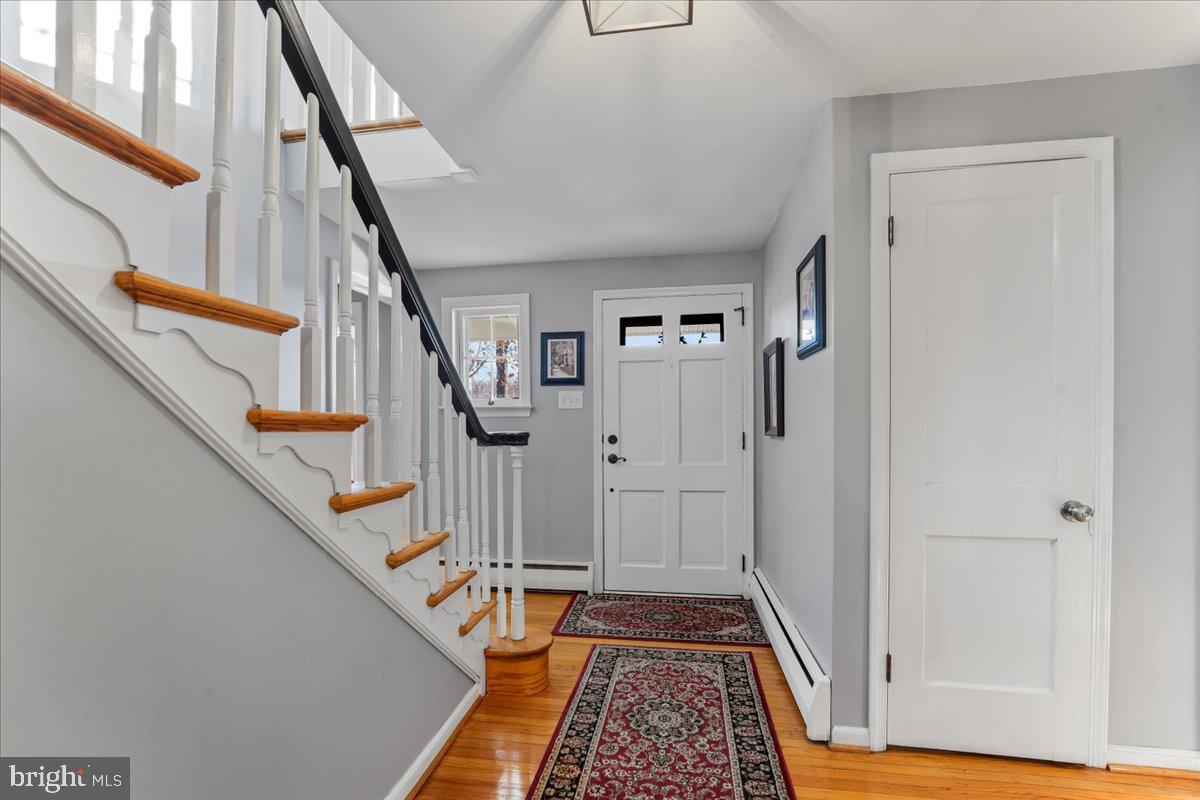 601 Crum Creek Road Media, PA 19063 - Photo 5 of 49 Entrance hall
