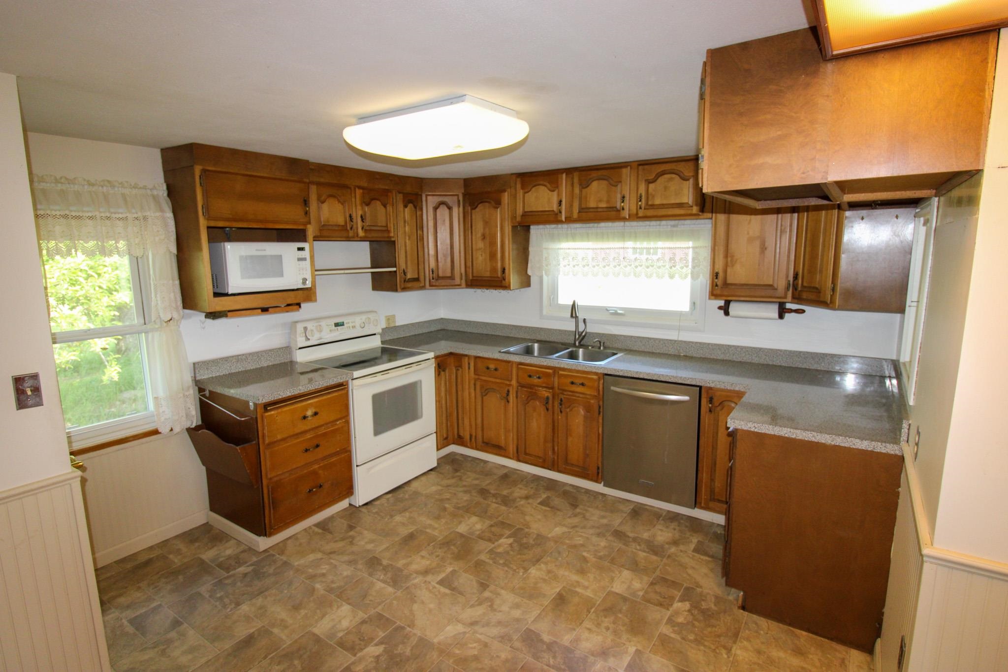 4881 A Carr Road Clayton, WA 99110 - Photo 8 of 44