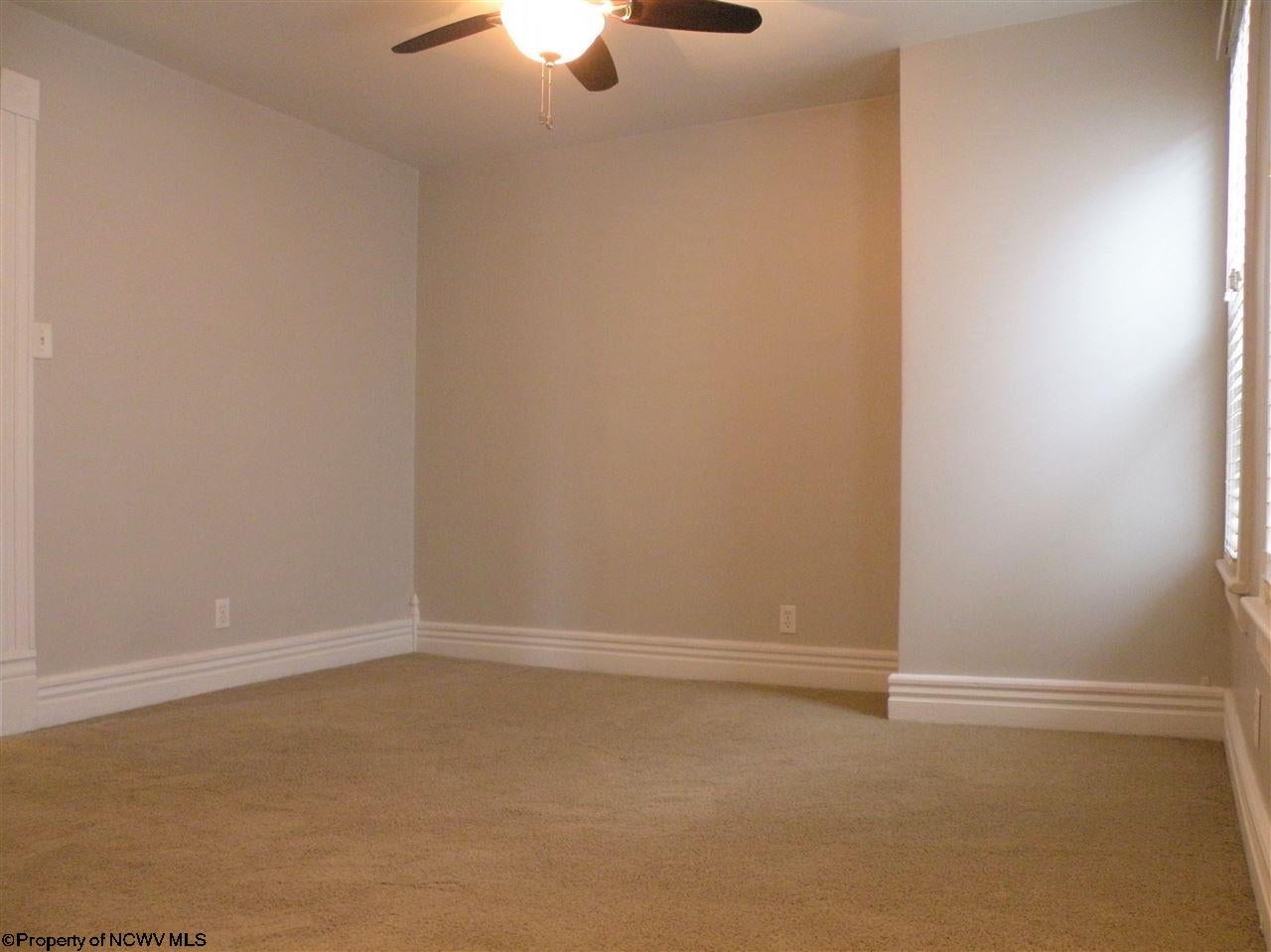 726 Ridgeway Avenue Morgantown, WV 26505 - Photo 10 of 20 Gallery Image 10