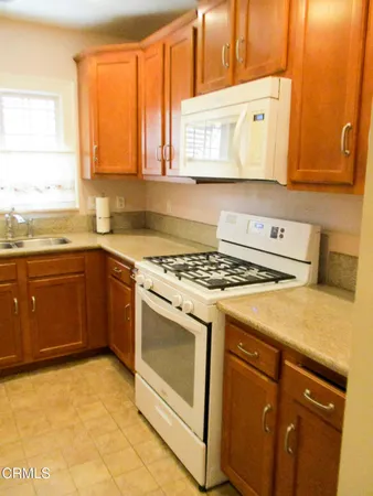 $3,600 | 1807 East Glenoaks Boulevard, Glendale, CA 91206