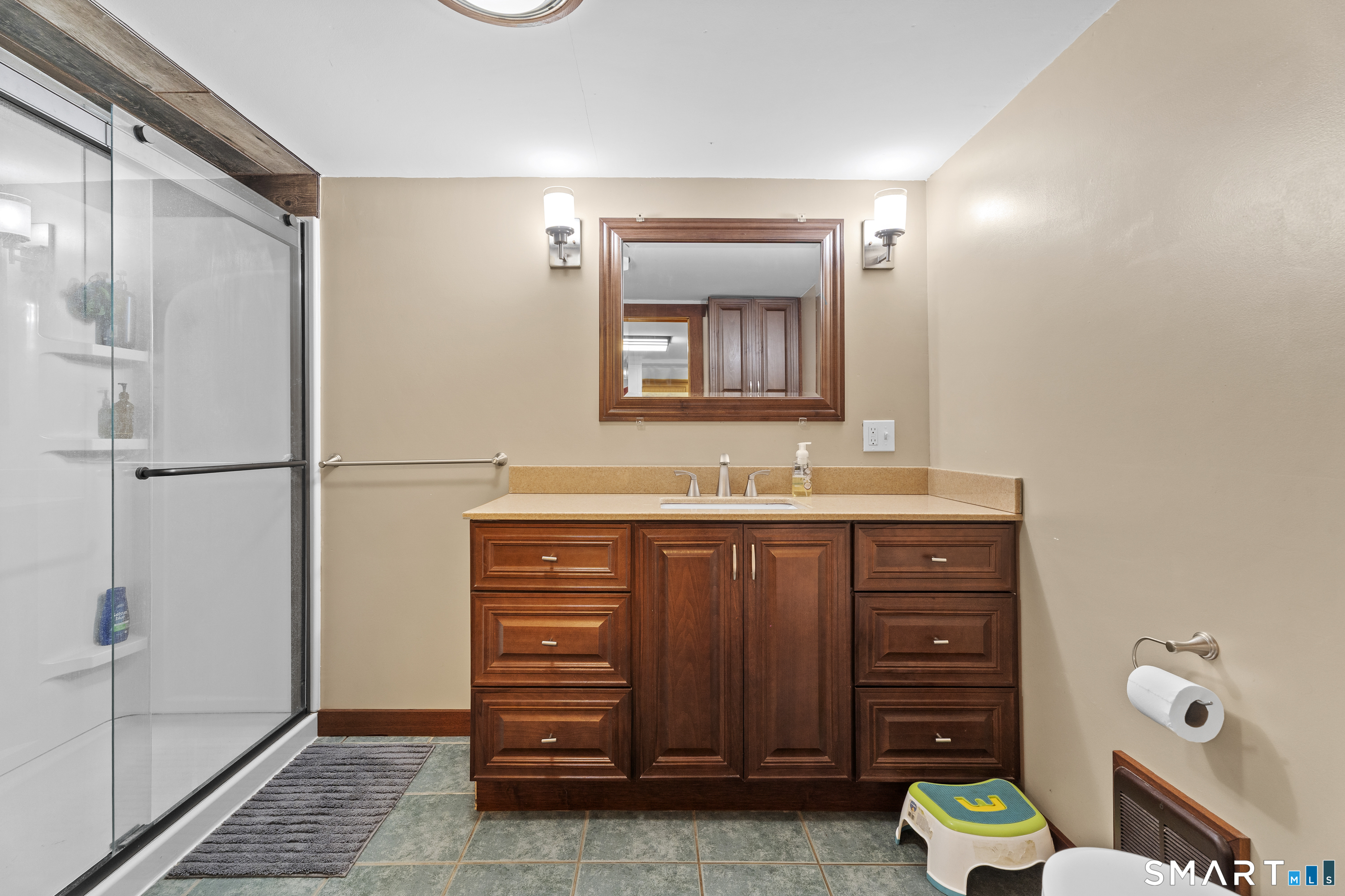 29 Coles Road Cromwell, CT 06416 - Photo 33 of 40 Gallery Image 33