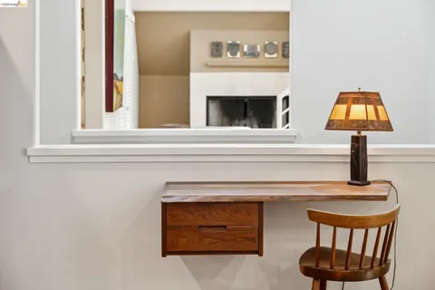 $1,095,000 | 2929 Holyrood Drive, Oakland, CA 94611