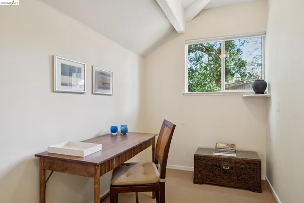 $1,095,000 | 2929 Holyrood Drive, Oakland, CA 94611