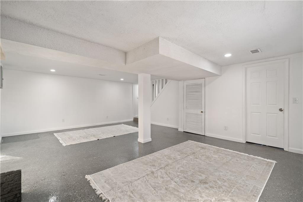 116 Ridge Avenue Beaver Falls, PA 15010 - Photo 25 of 34 Gallery Image 25