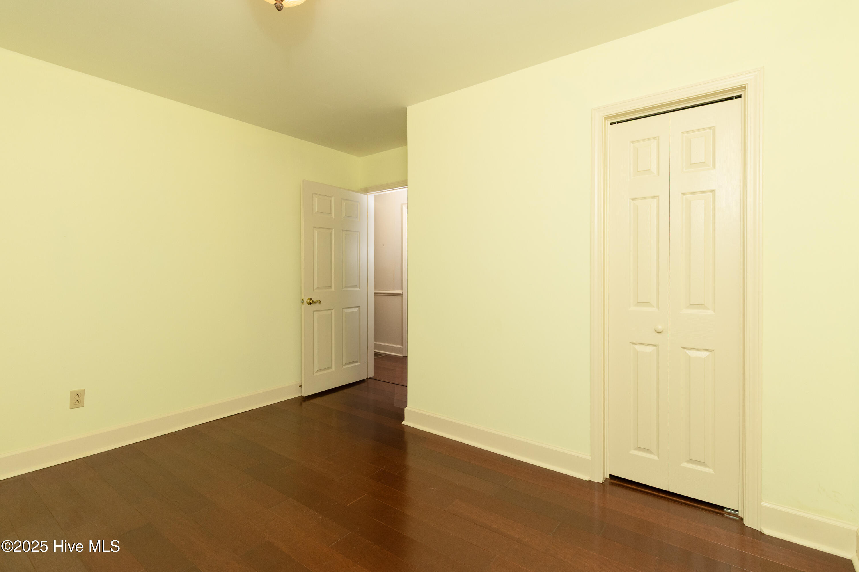 503 Henry Street Windsor, NC 27983 - Photo 25 of 37 Guest Rm 1