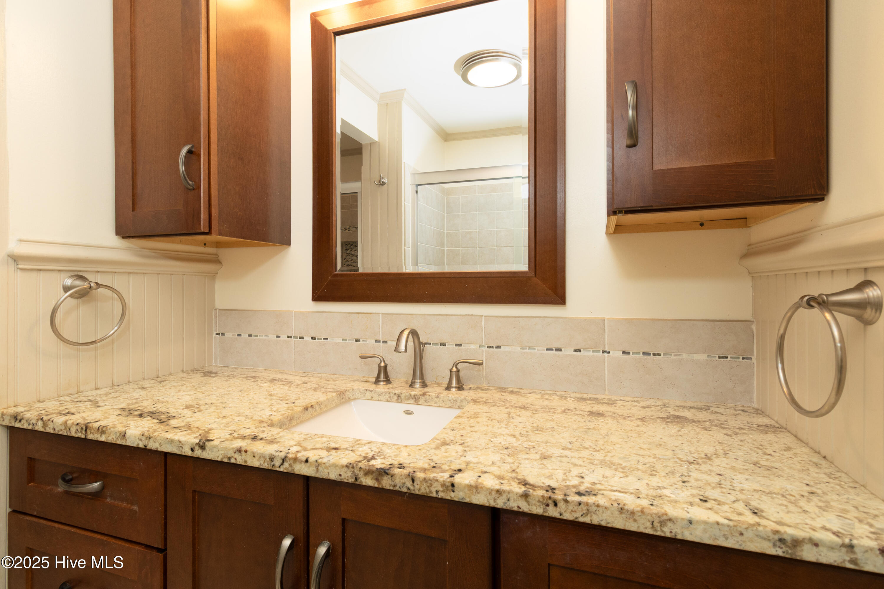 503 Henry Street Windsor, NC 27983 - Photo 28 of 37 Primary Bath