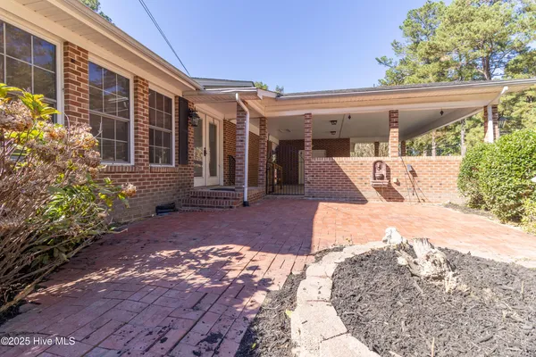 $272,000 | 503 Henry Street, Windsor, NC 27983