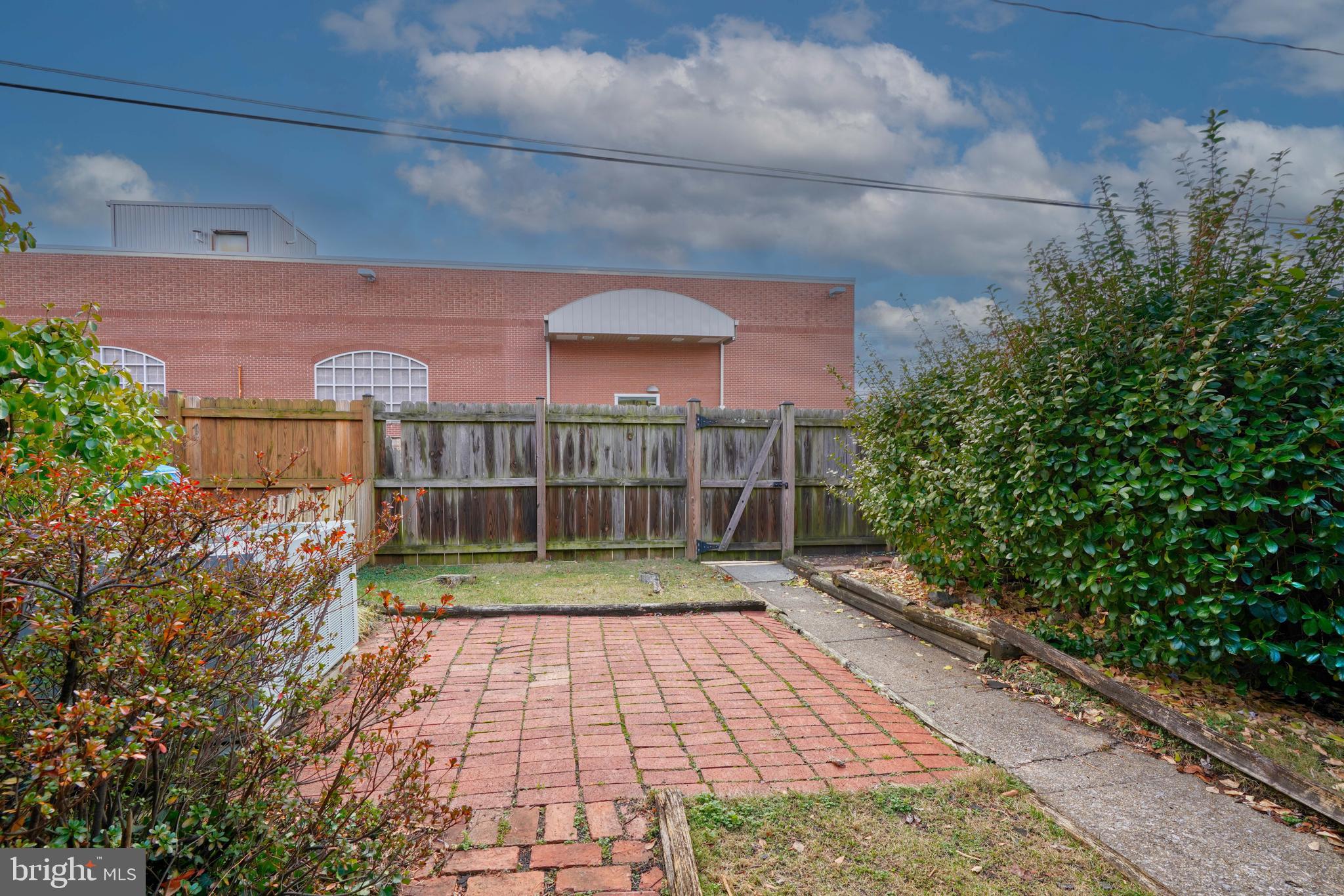 984 Radcliffe Road Towson, MD 21204 - Photo 8 of 44 Gallery Image 8