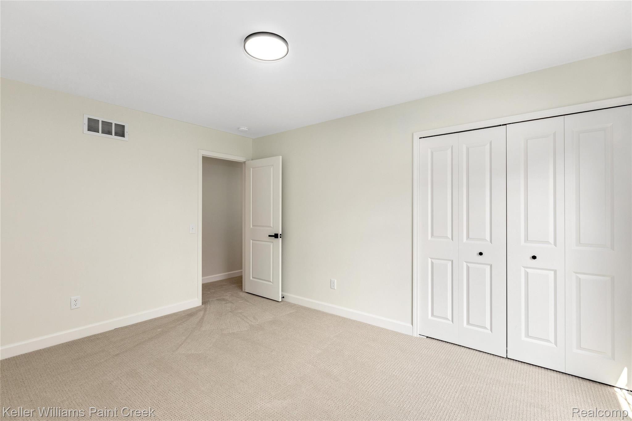 332 Lake Forest Road Rochester, MI 48309 - Photo 30 of 48 38-332 Lake Forest Rd, Rochester Hills, MI, 483090032.jpg