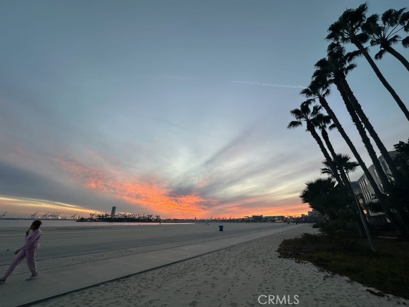 1310 East Ocean Boulevard, Unit 1702 Long Beach, CA 90802 - Photo 5 of 10