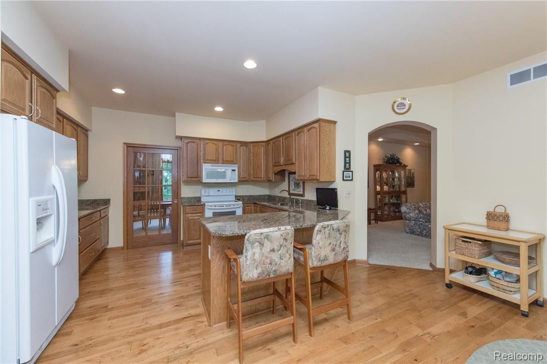5152 Hidden Ridge Road Metamora, MI 48455 - Photo 7 of 74 Kitchen