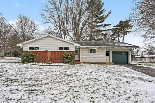 $244,500 | 529 Hill Rd Court, Marshall, MI 49068