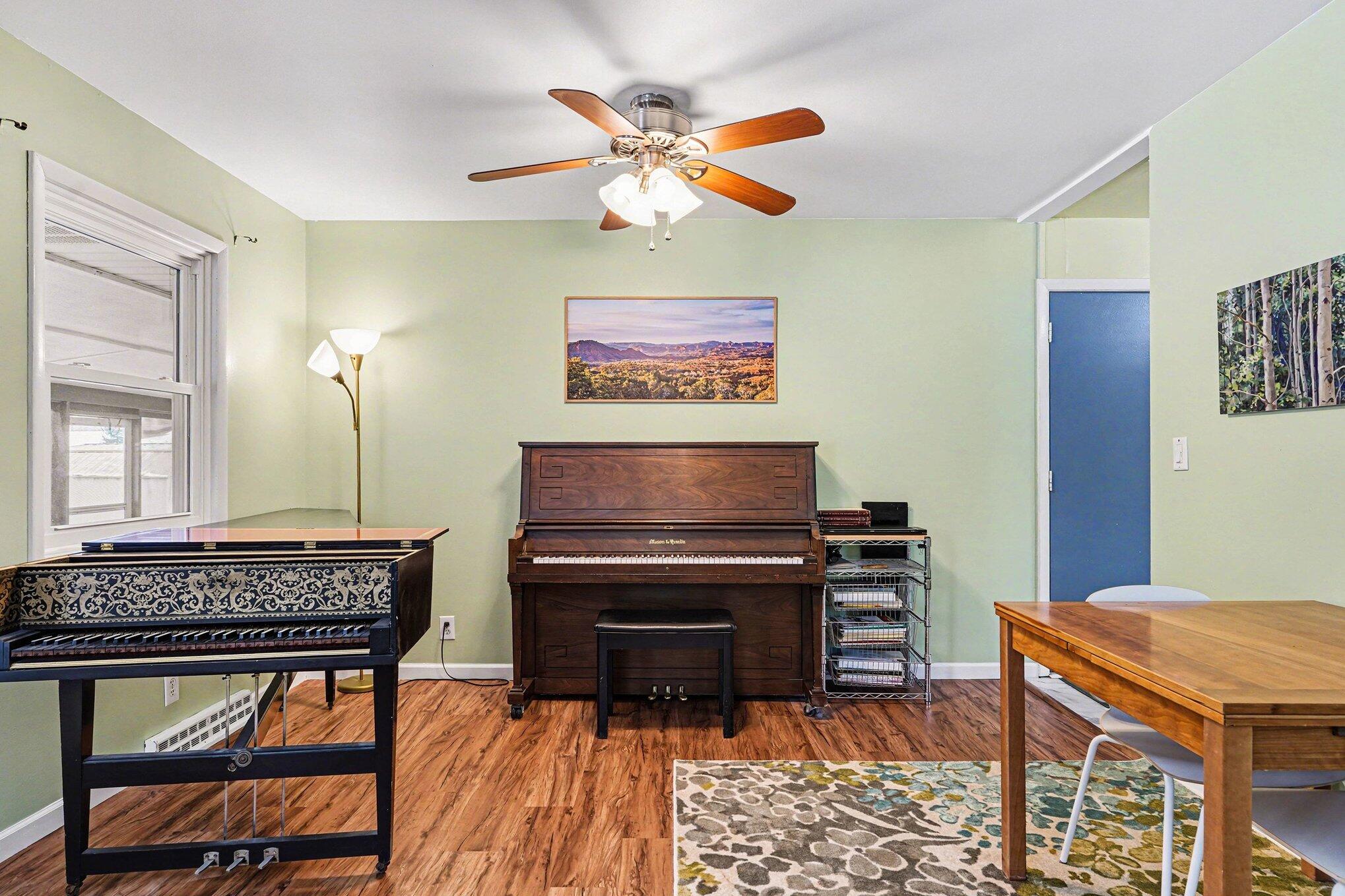 529 Hill Rd Court Marshall, MI 49068 - Photo 10 of 22 009_file_1811