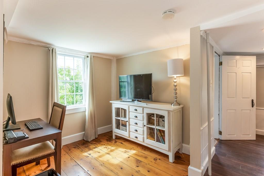 23 Middle Street Georgetown, MA 01833 - Photo 20 of 42 Gallery Image 20
