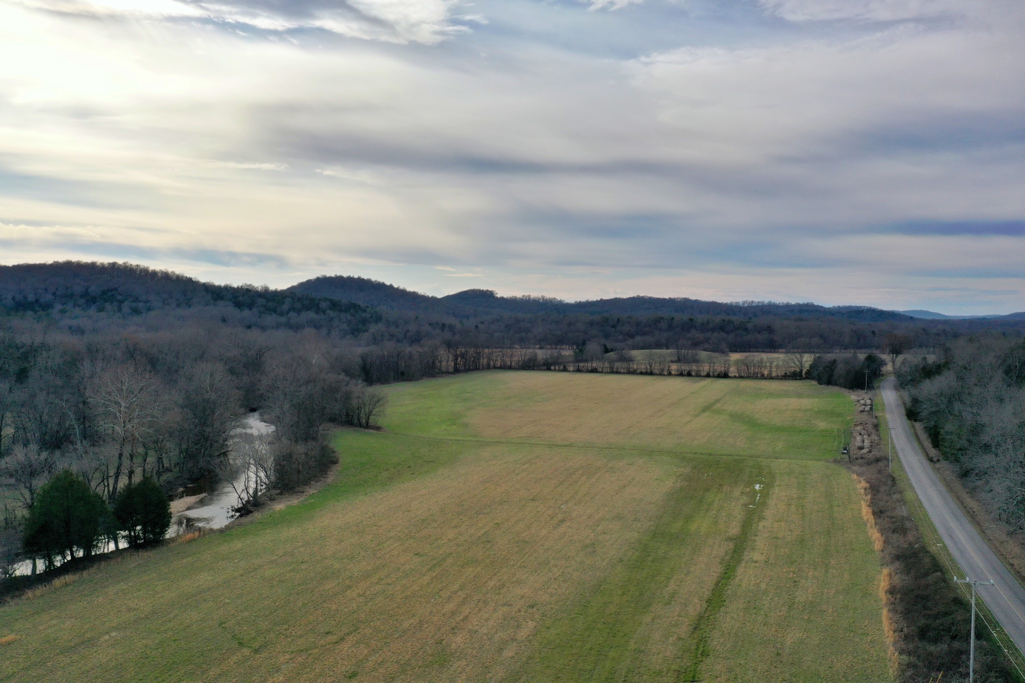 565 Cedar Creek Road Linden, TN 37096 - Photo 4 of 17