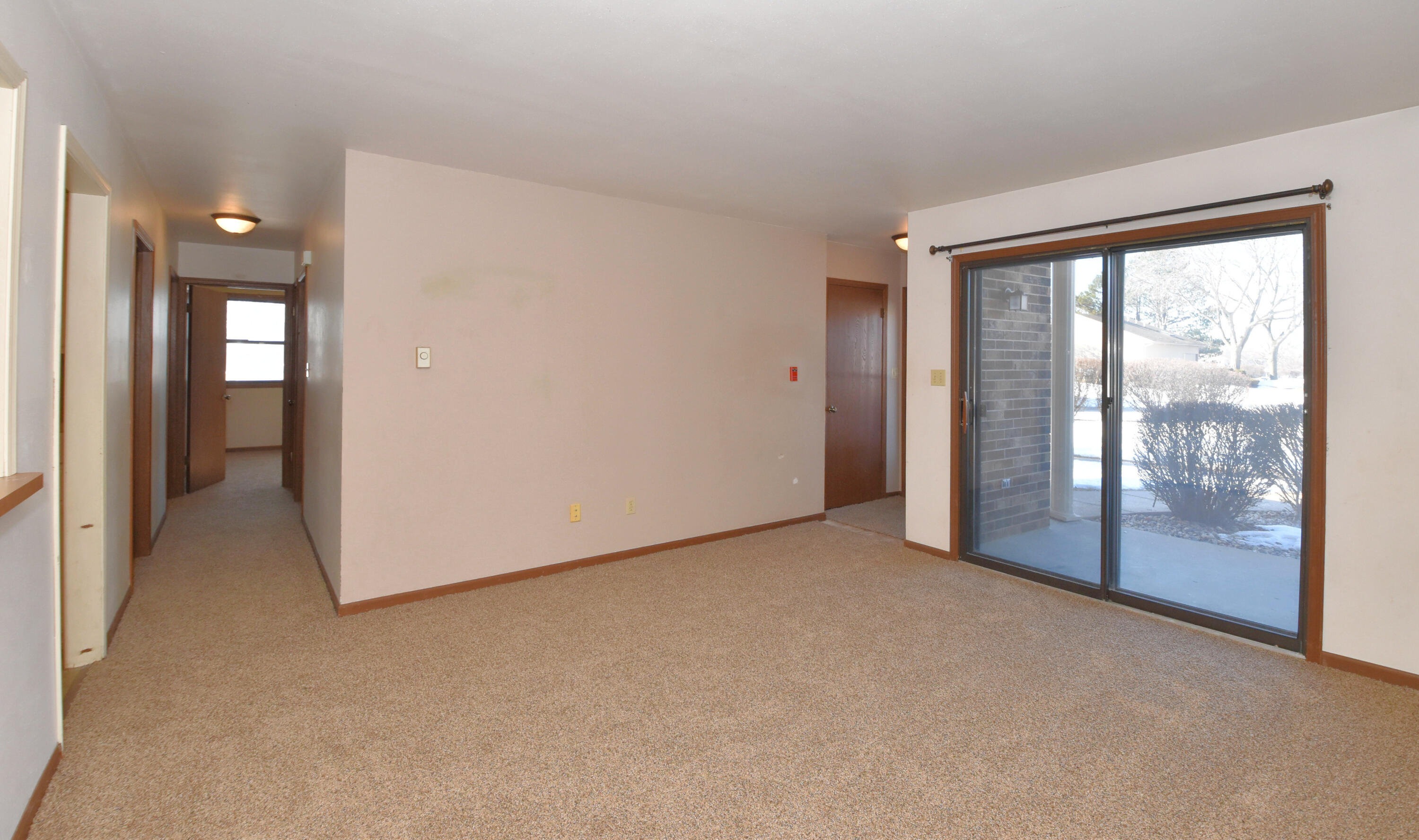 6840 Mariner Drive, Unit 103 Mount Pleasant, WI 53406 - Photo 14 of 33 Living Room