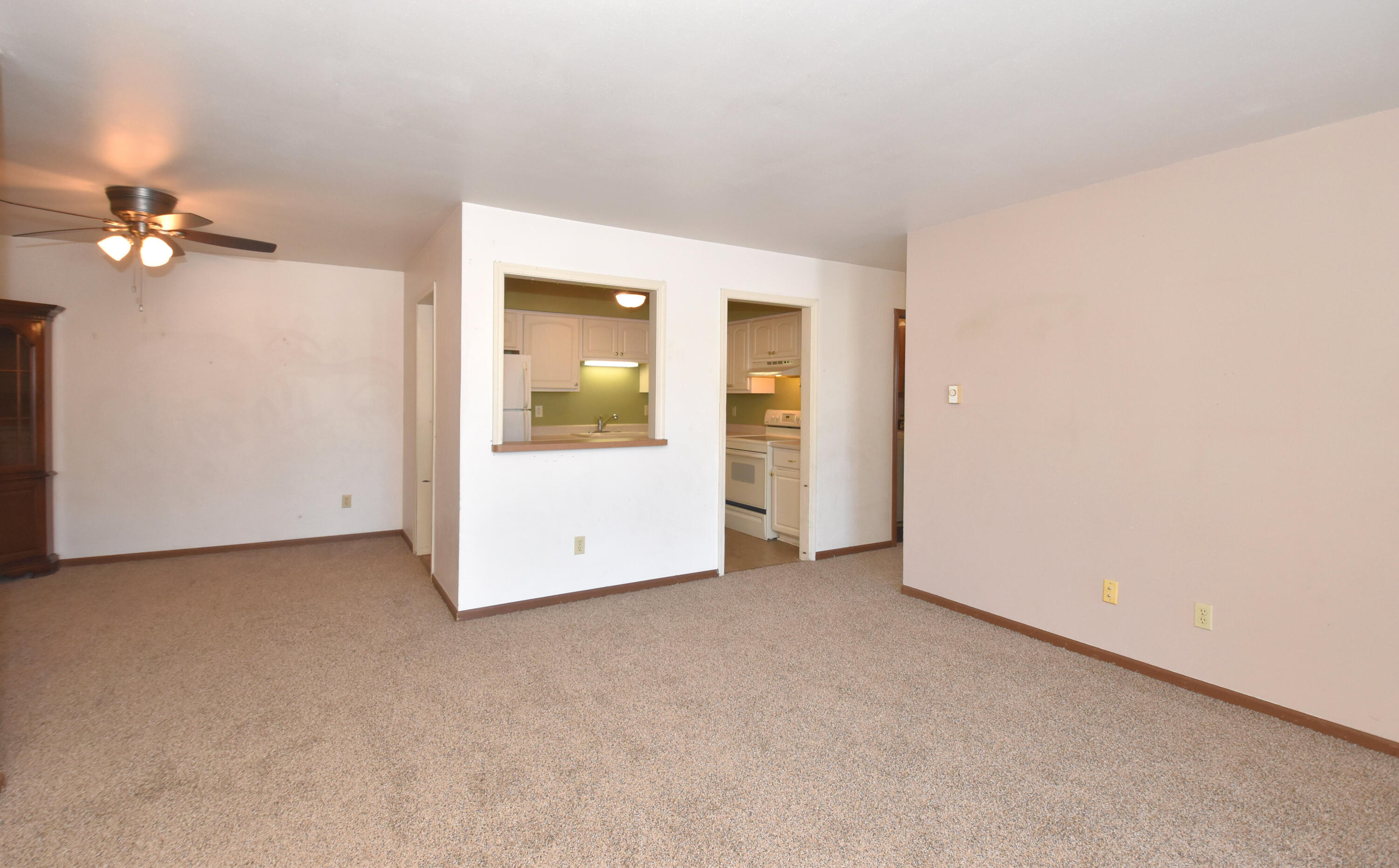6840 Mariner Drive, Unit 103 Mount Pleasant, WI 53406 - Photo 5 of 33 Living Room