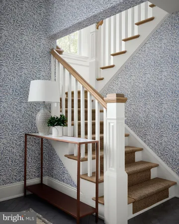 a view of entryway