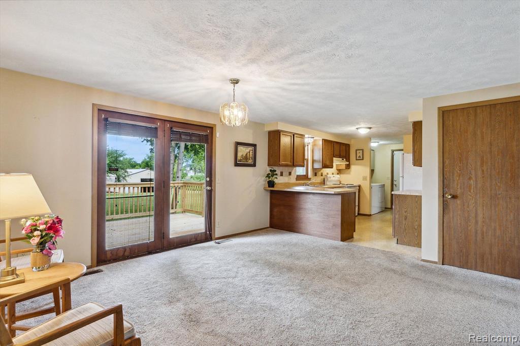 26727 North Dixboro Road South Lyon, MI 48178 - Photo 15 of 57 Gallery Image 15