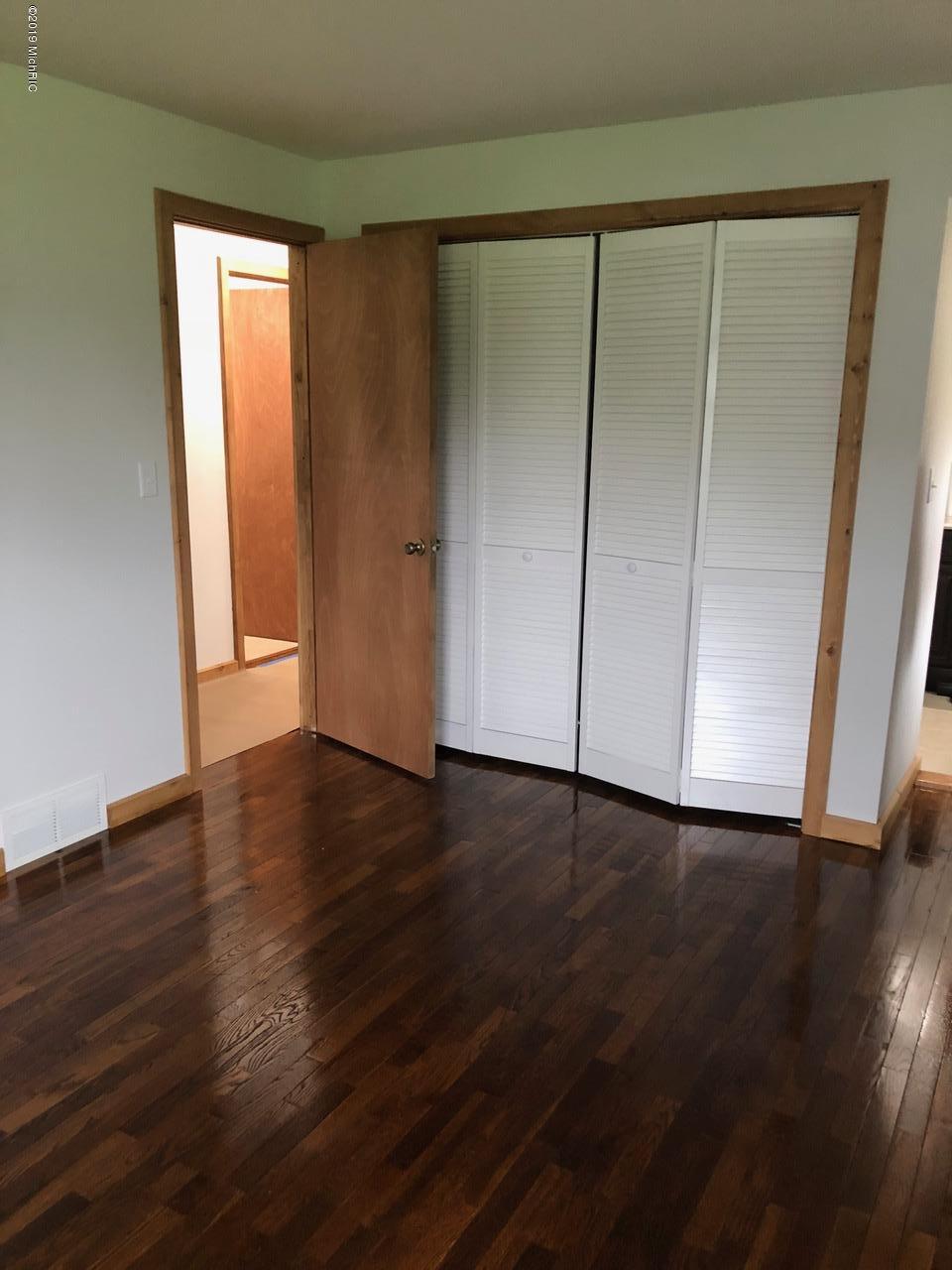 69883 Sherman Road Edwardsburg, MI 49112 - Photo 6 of 9 IMG_1074